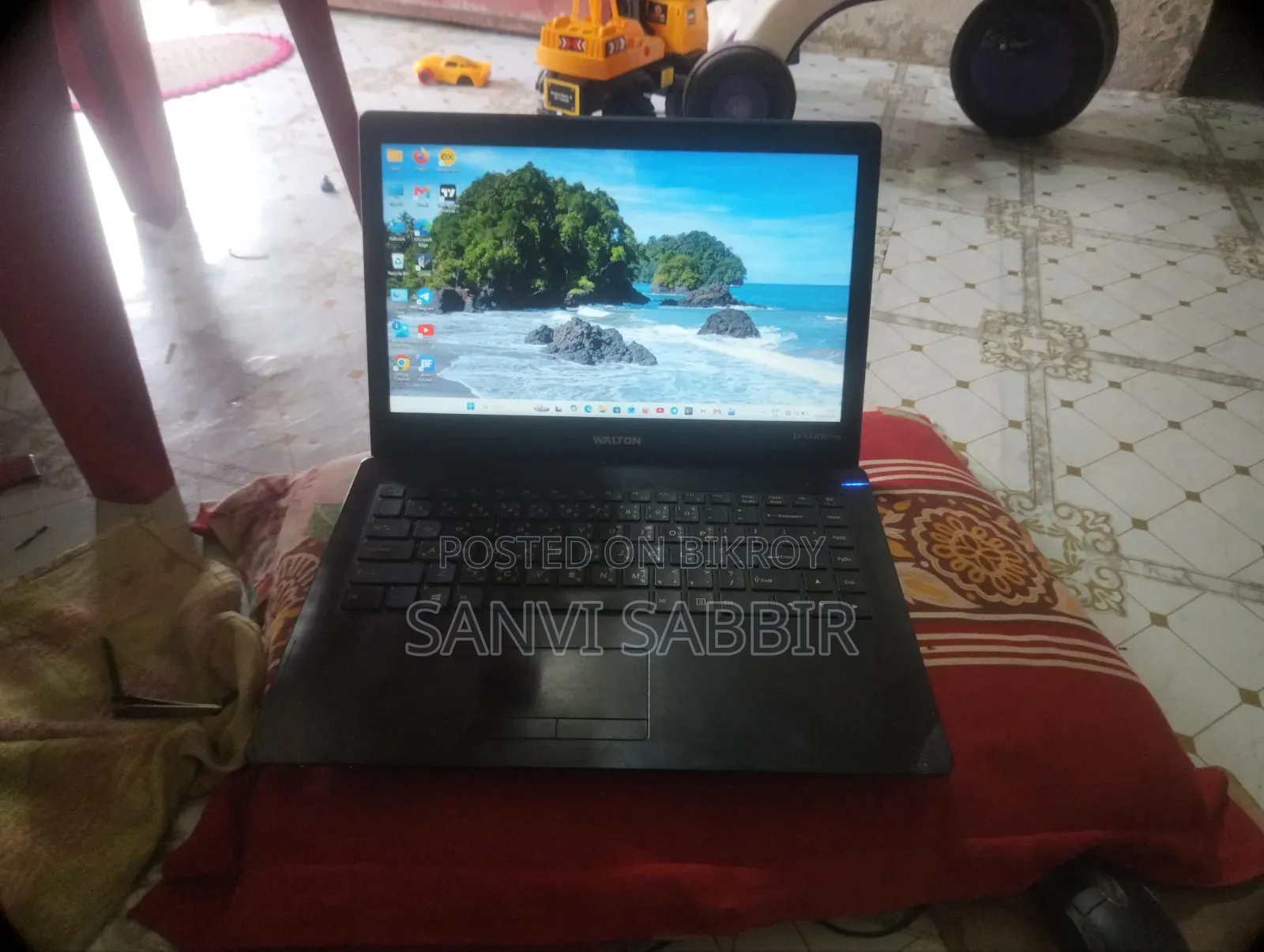 ল্যাপটপ ৮জিবি ইন্টেল পেন্টিয়াম এসএসডি ২৫৬জিবি