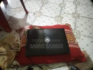 ল্যাপটপ ৮জিবি ইন্টেল পেন্টিয়াম এসএসডি ২৫৬জিবি