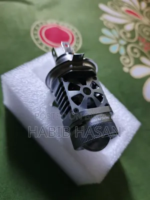 মোটরসাইকেলের প্রজেকশন হেড লাইট বিক্রি করা হবে