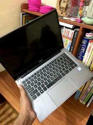 Laptop Digital Storm 8GB Intel Core I3 HDD+SSD 512GB