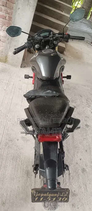Runner Bolt 165R 2021 Black