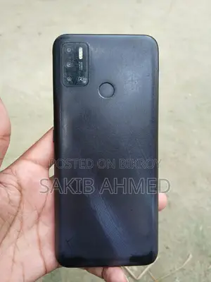 টেকনো স্পার্ক ৬ এয়ার ৬৪ জিবি ব্ল্যাক