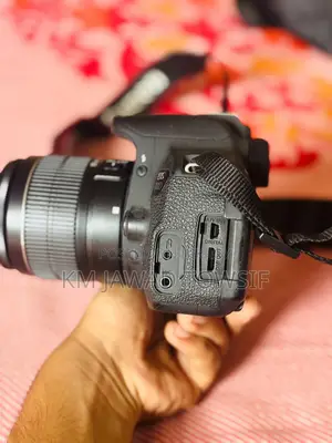 Canon EOS 700D — Camera for Sale