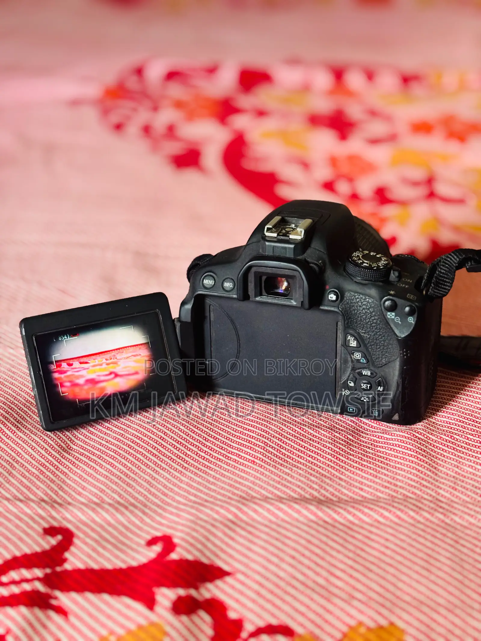 Canon EOS 700D — Camera for Sale