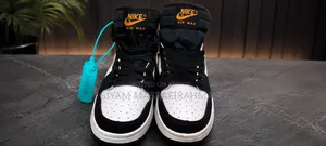 Nike Jordan High Neck