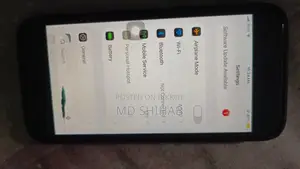 Apple iPhone SE (2022) 64 GB Red