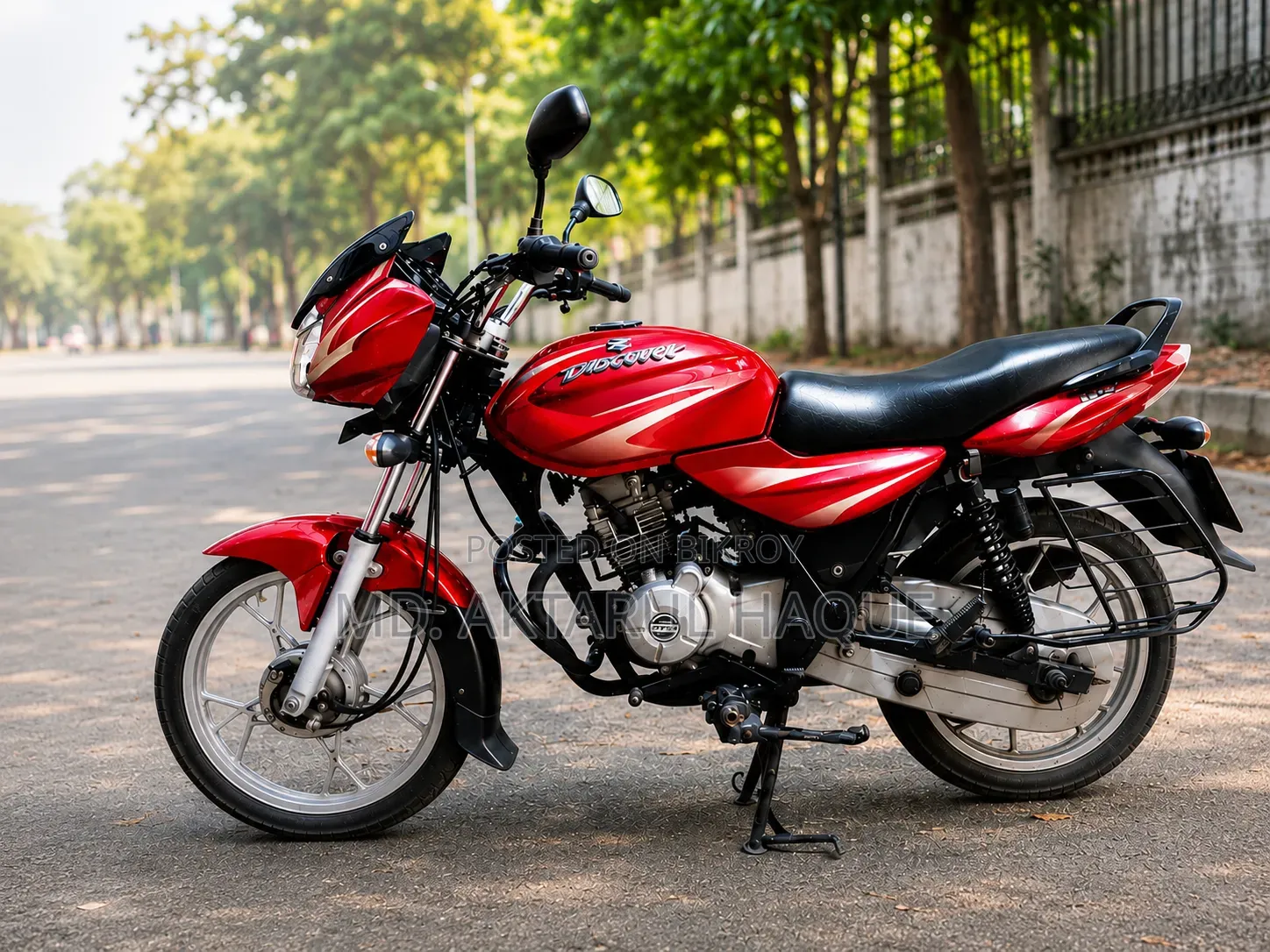 বাজাজ ডিসকভার ১২৫ ২০১৮ লাল