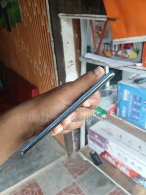 Vivo V27 128 GB Gold