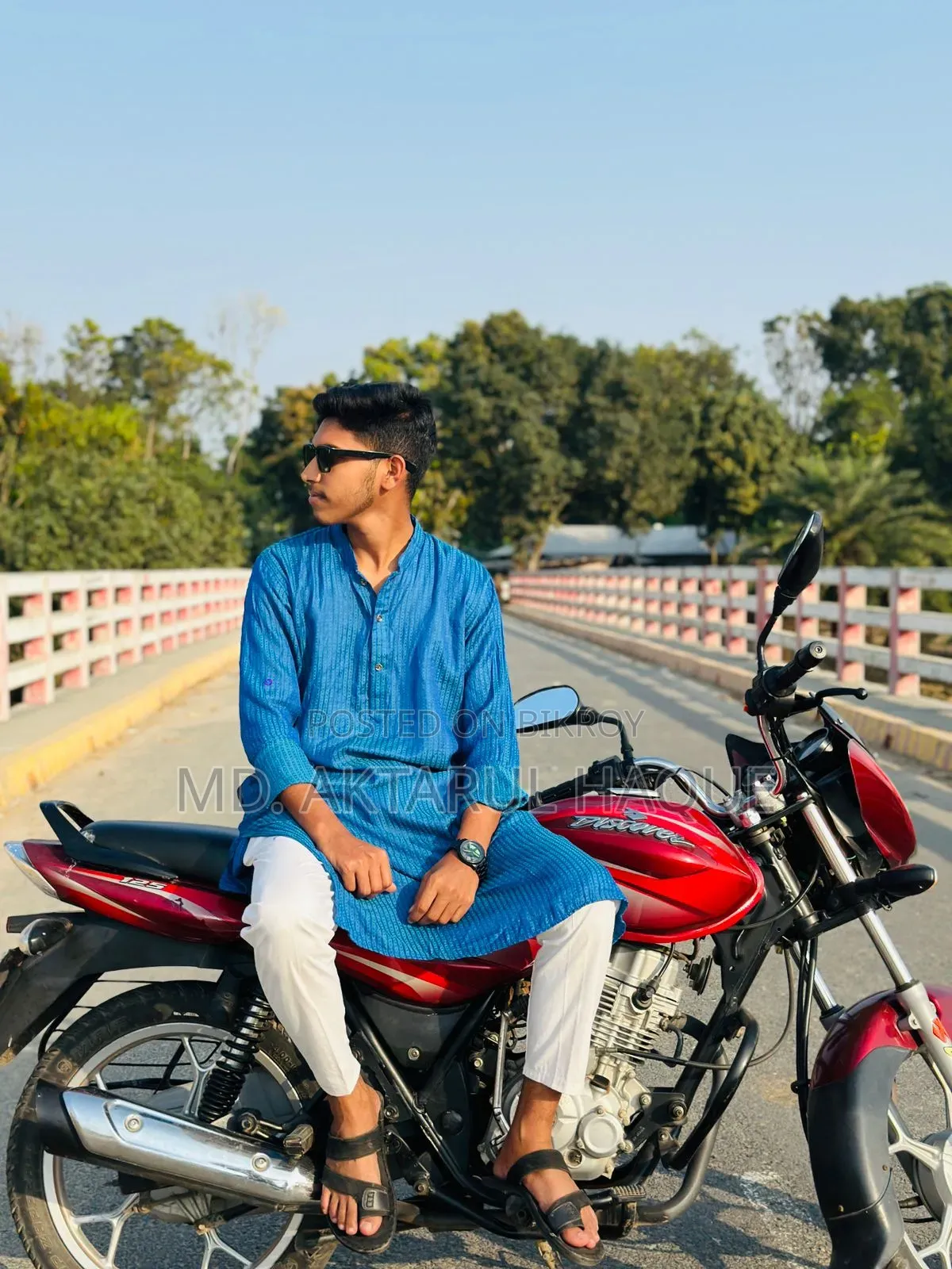 বাজাজ ডিসকভার ১২৫ ২০১৮ লাল