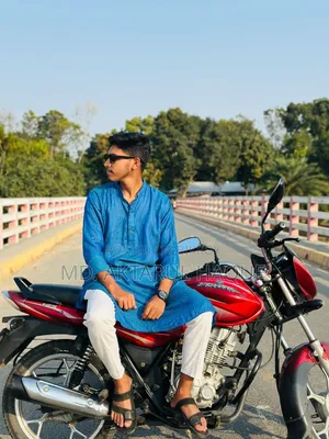 বাজাজ ডিসকভার ১২৫ ২০১৮ লাল