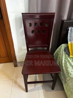 ৬ টি চেয়ার বিক্রয়ের জন্য