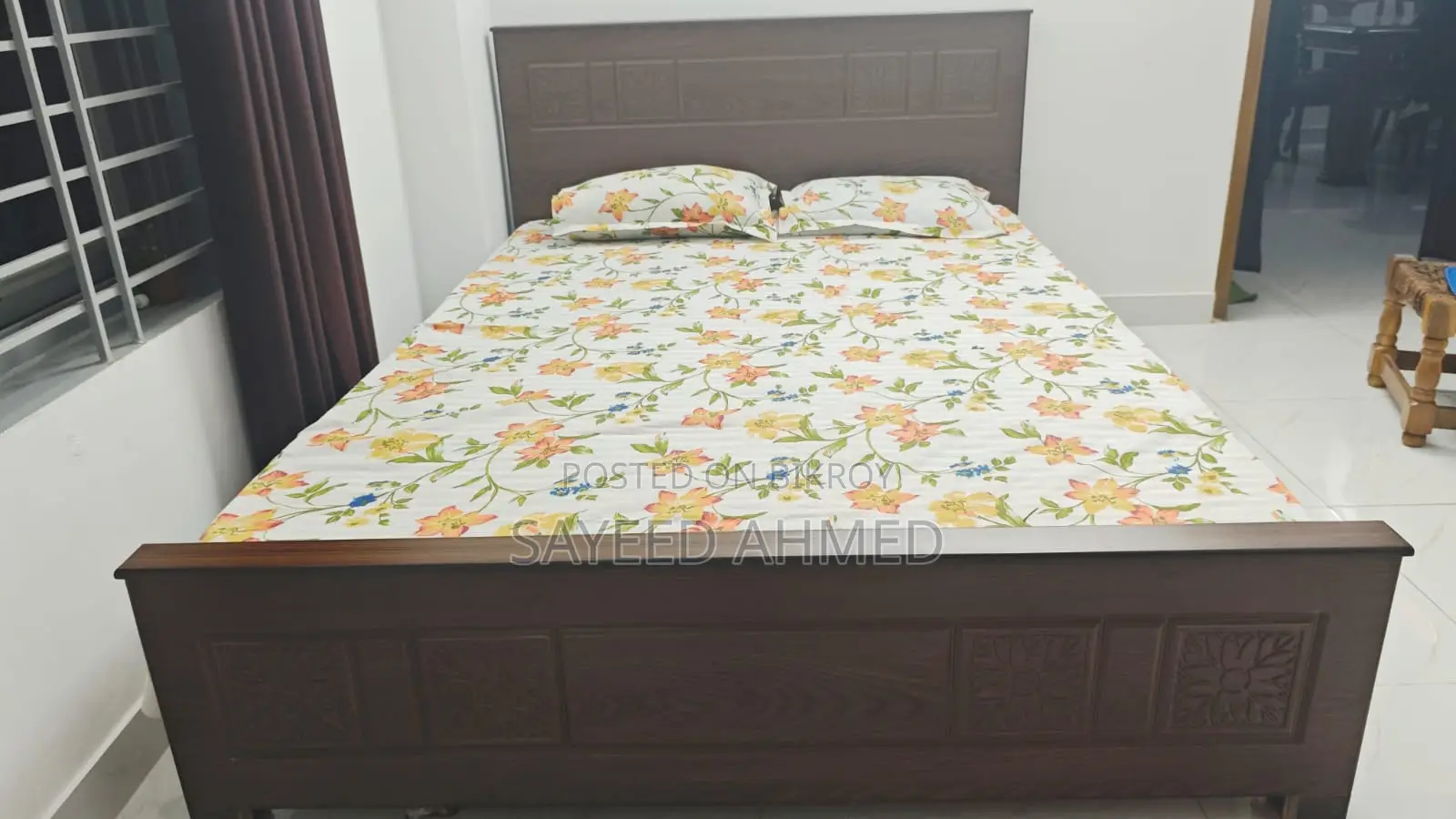 Queen Size (5 × 7 Feet) Bed With Mattress for Sale