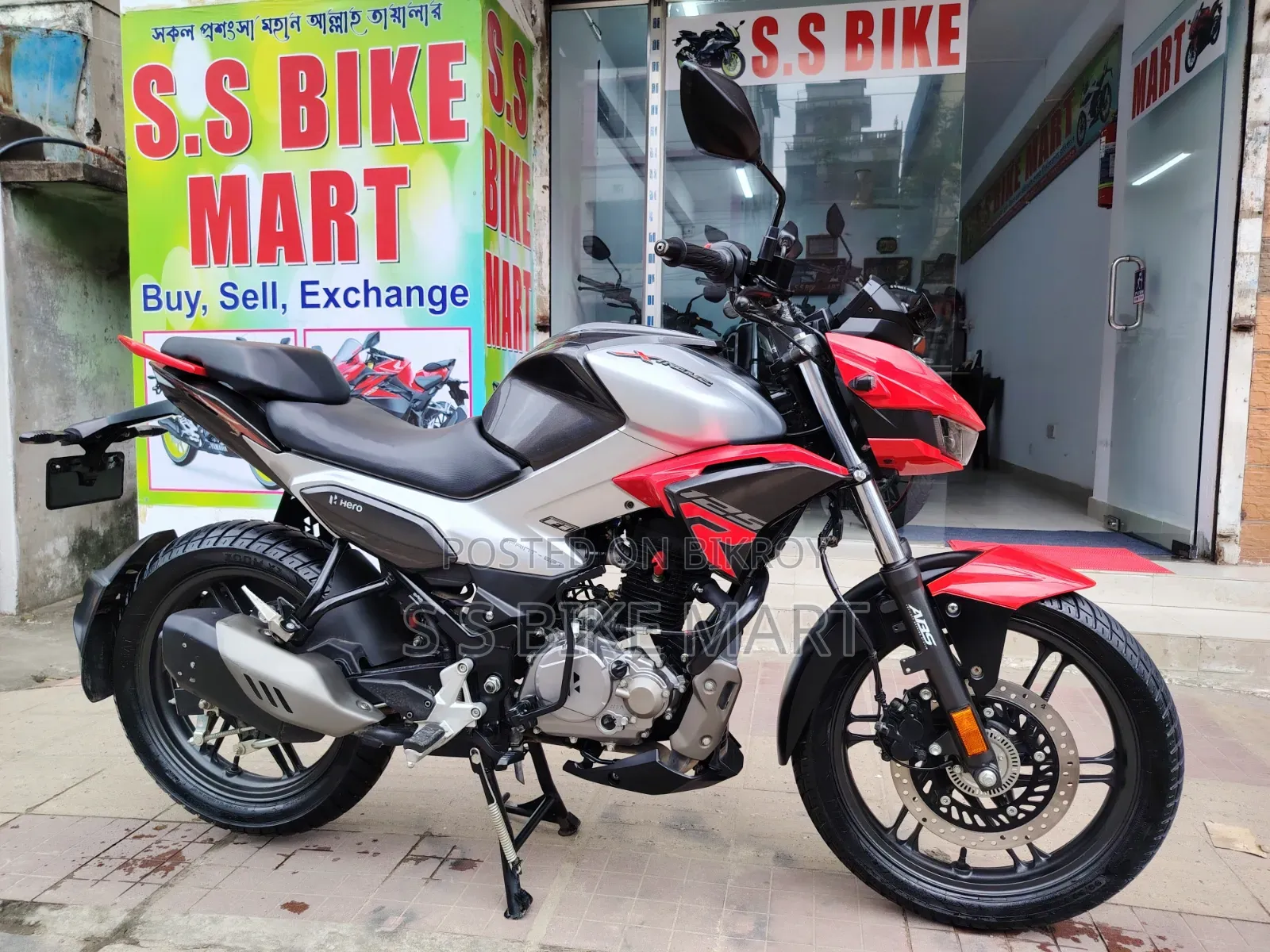Hero Xtreme 125R 2025 Red
