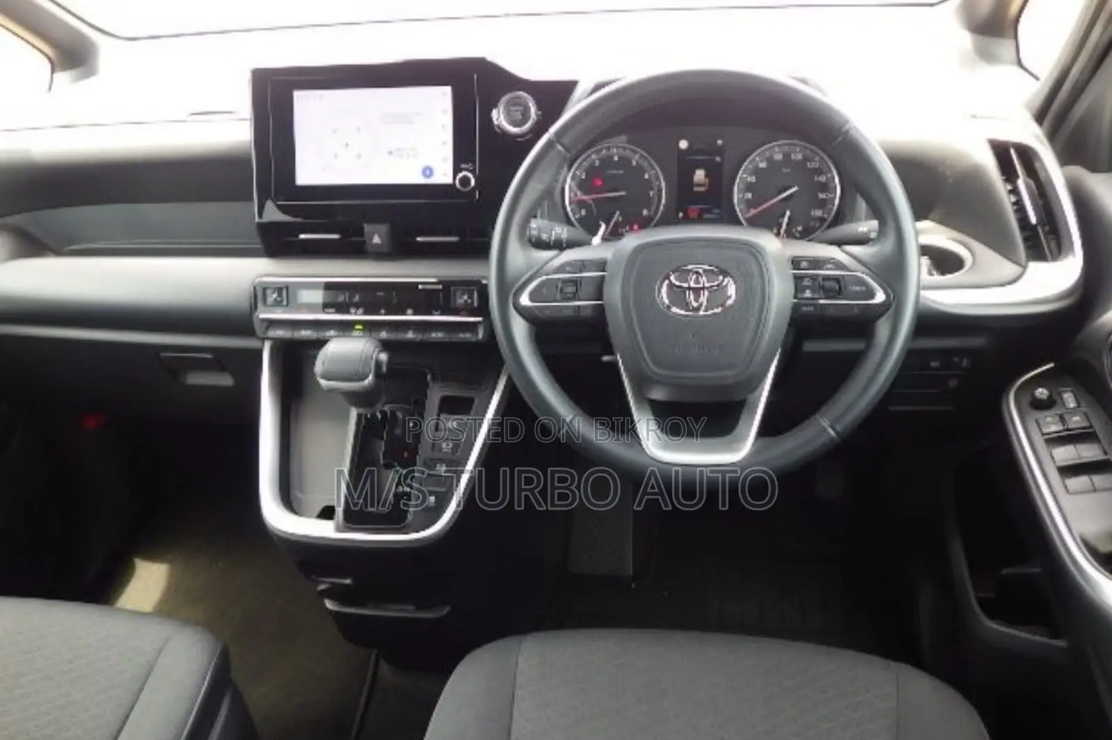Toyota Voxy 2022 Pearl
