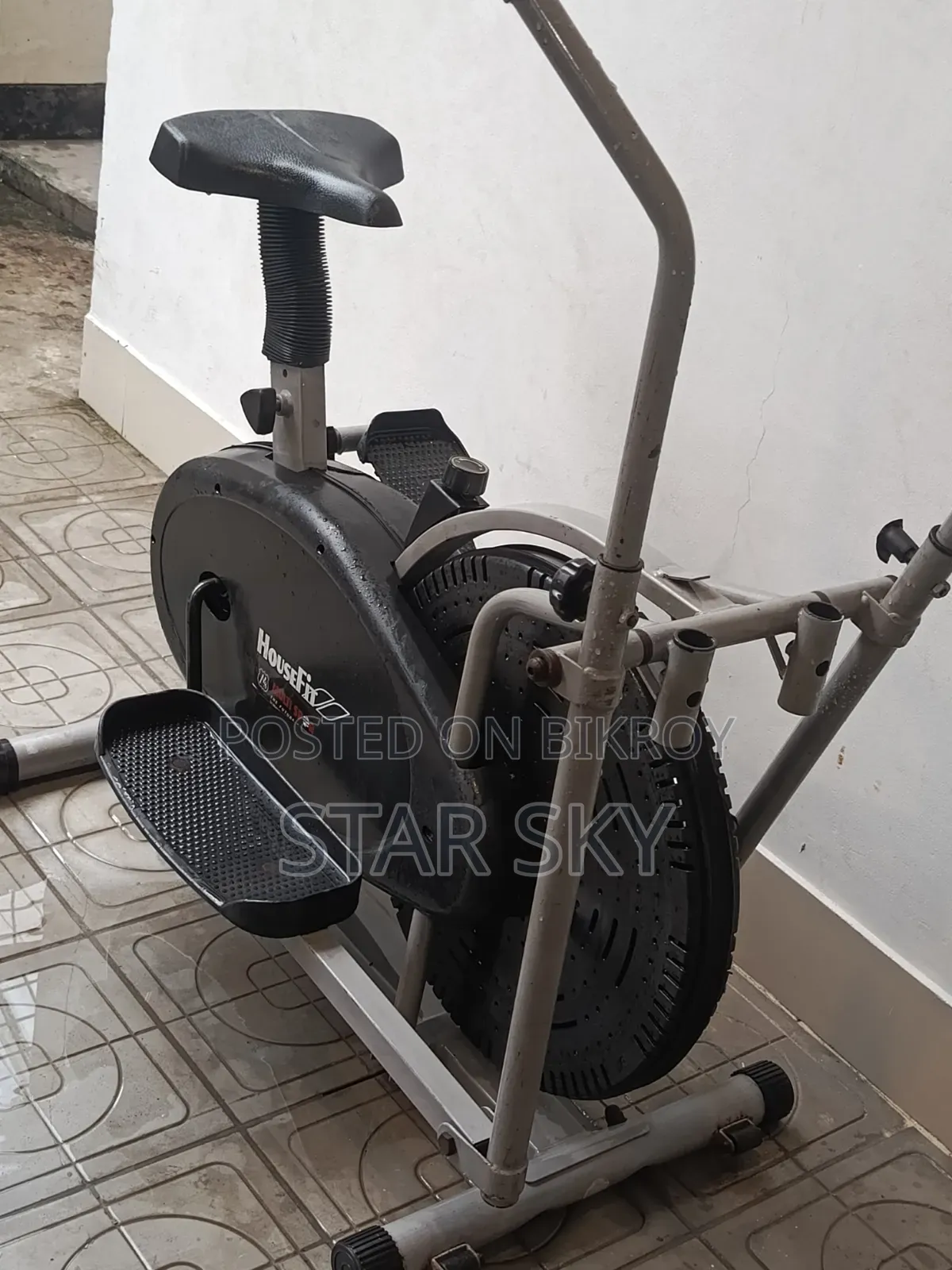Exercise Pedal Machine. HouseFit HB 8169S 3-in-1 Elliptical