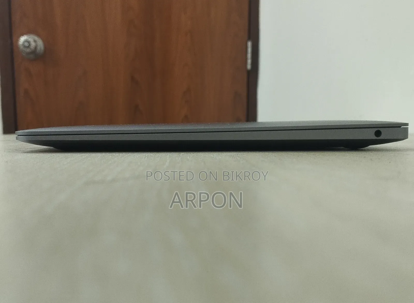 Laptop Apple MacBook 2020 16GB Intel Core i3 SSD 256GB