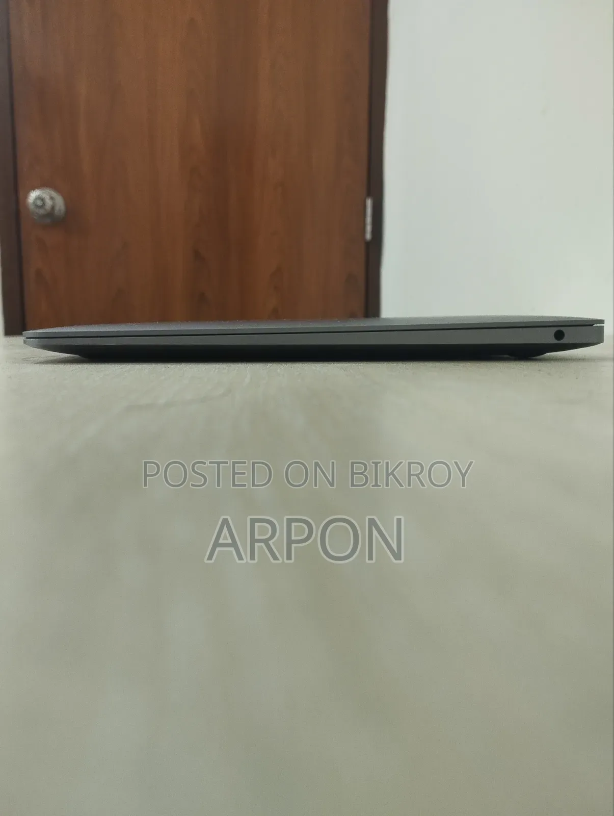 Laptop Apple MacBook 2020 16GB Intel Core i3 SSD 256GB