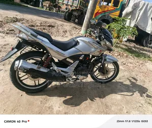 হিরো এক্সট্রিম স্পোর্টস ২০১৩ সিলভার