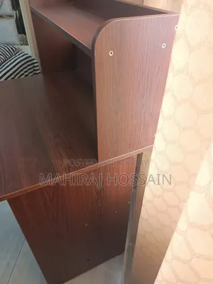 Regal Study Table