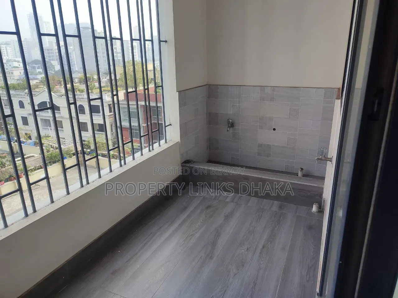 4bdrm Apartment in Gulshan for Rent
