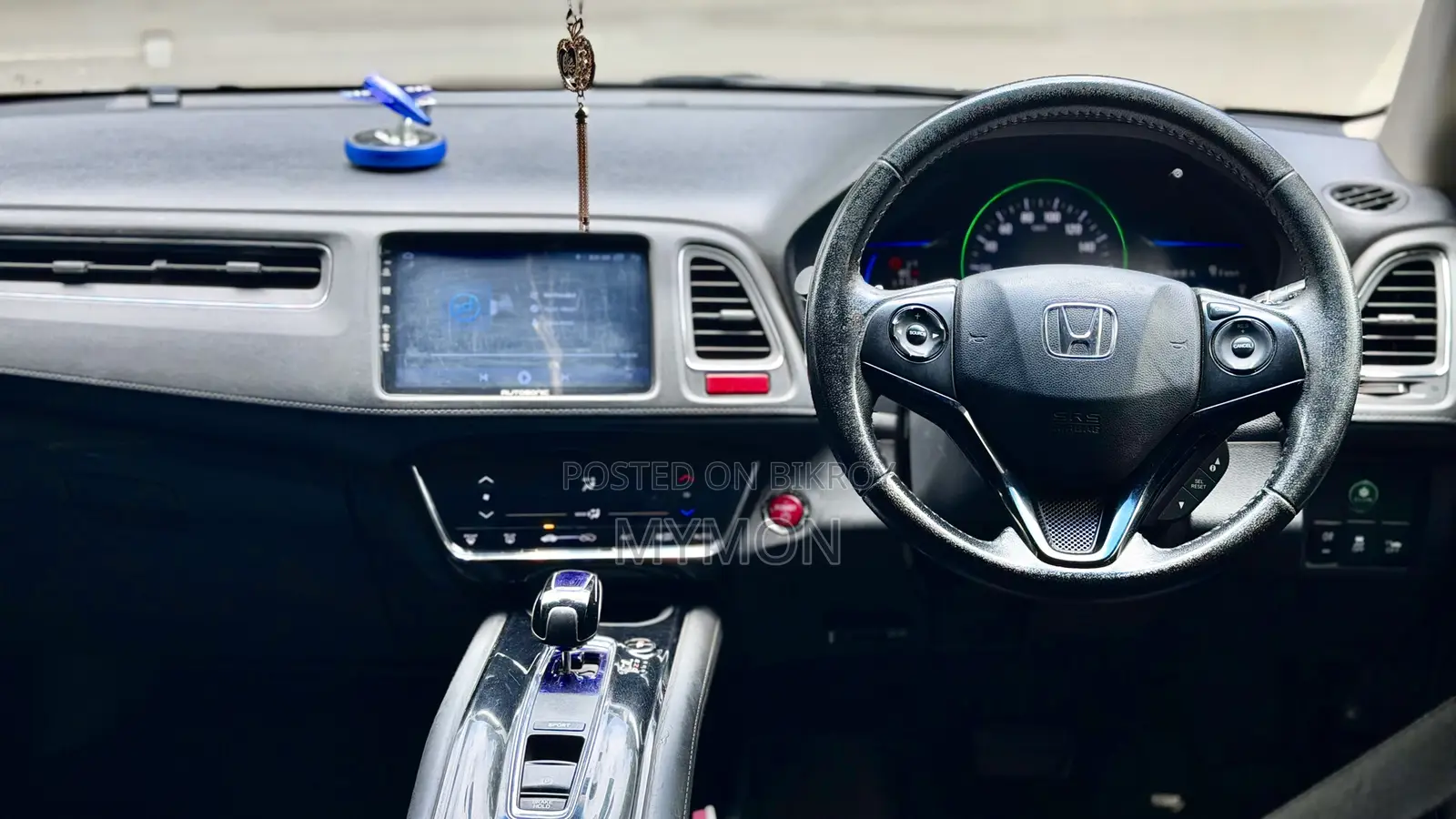 Honda Vezel 1.5 Hybrid 2WD 2014 Pearl