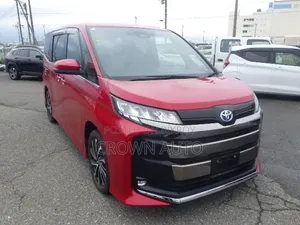 Toyota Noah 2023 Red