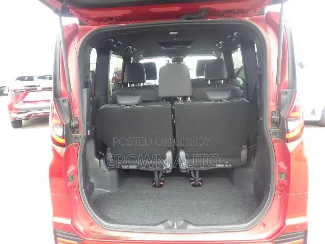 Toyota Noah 2023 Red