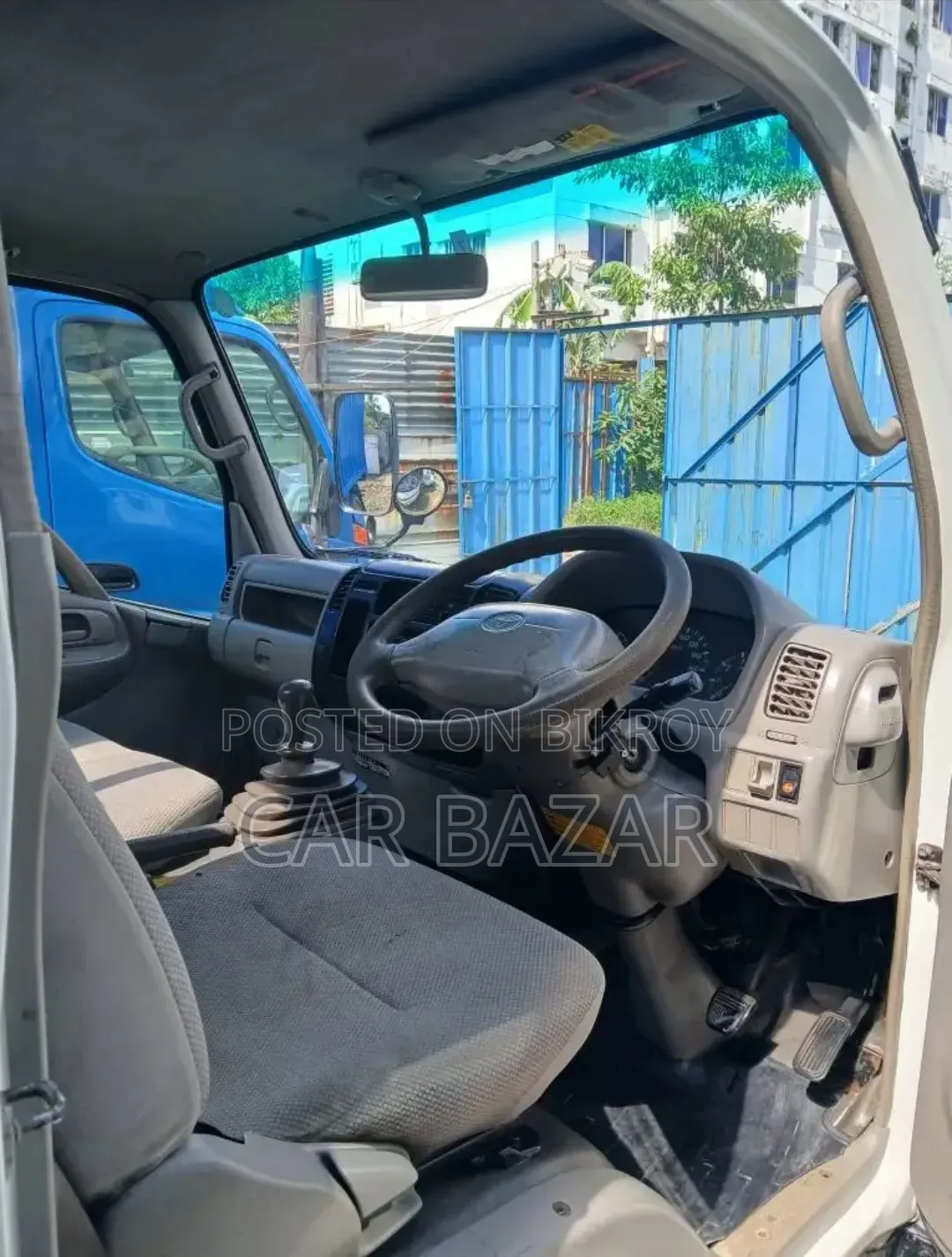 Toyota Dyna Pickup 2013