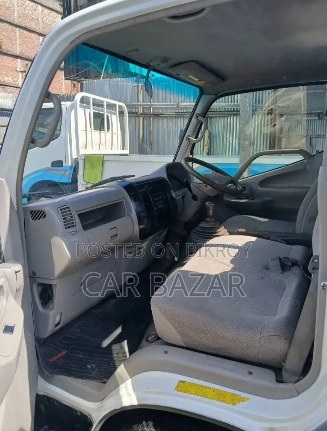 Toyota Dyna Pickup 2013