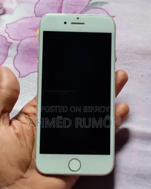 অ্যাপল আইফোন ৭ ৩২ জিবি সিলভার