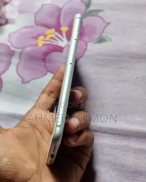 অ্যাপল আইফোন ৭ ৩২ জিবি সিলভার