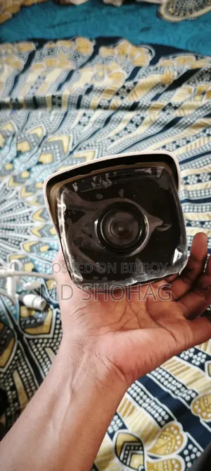CCTV camera and 1TB hard drive, the cameras are completely full fresh