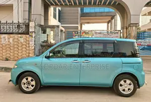 Toyota Sienta 2005 Blue