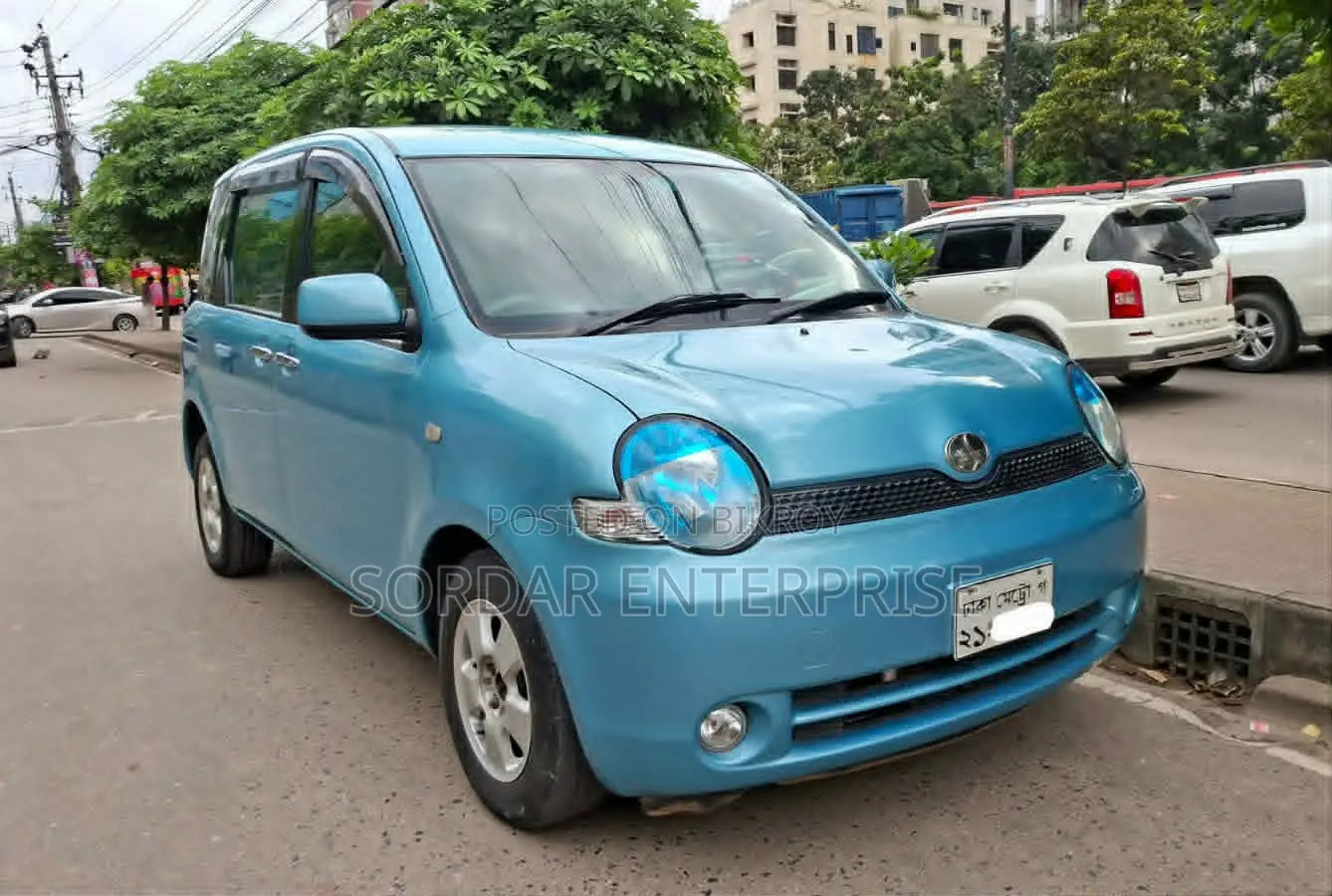 Toyota Sienta 2005 Blue