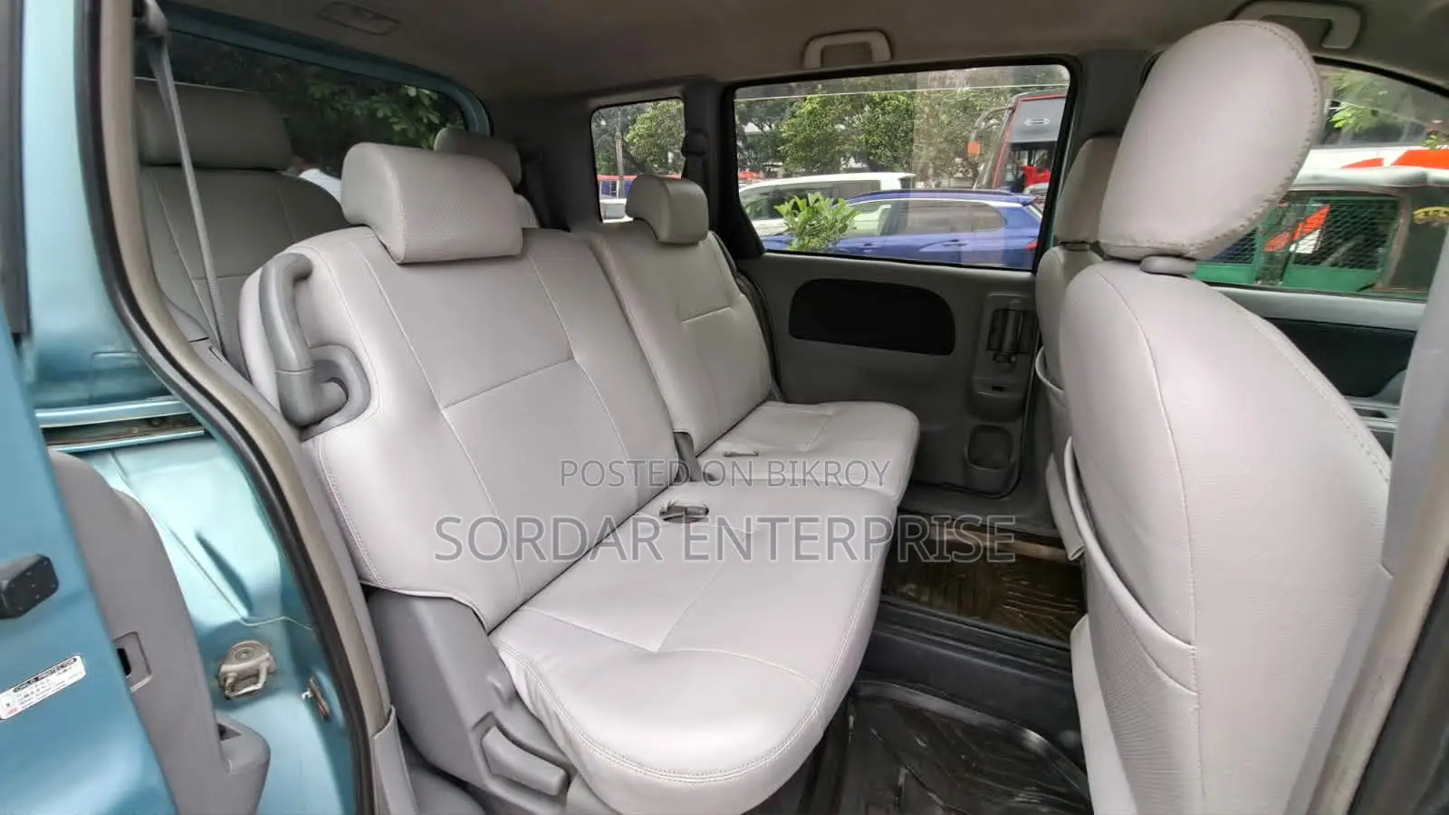 Toyota Sienta 2005 Blue