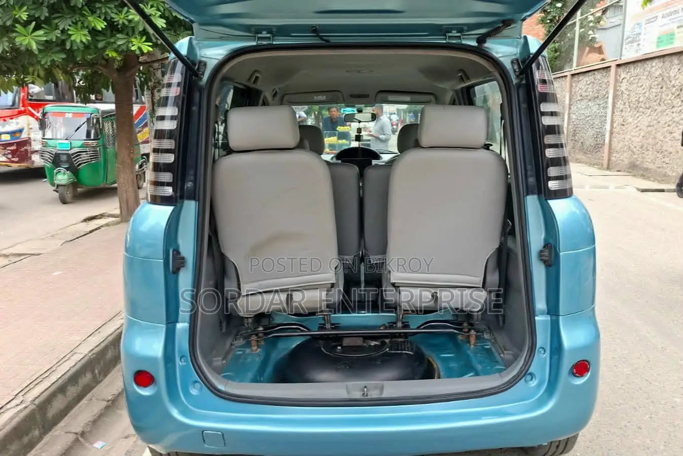 Toyota Sienta 2005 Blue