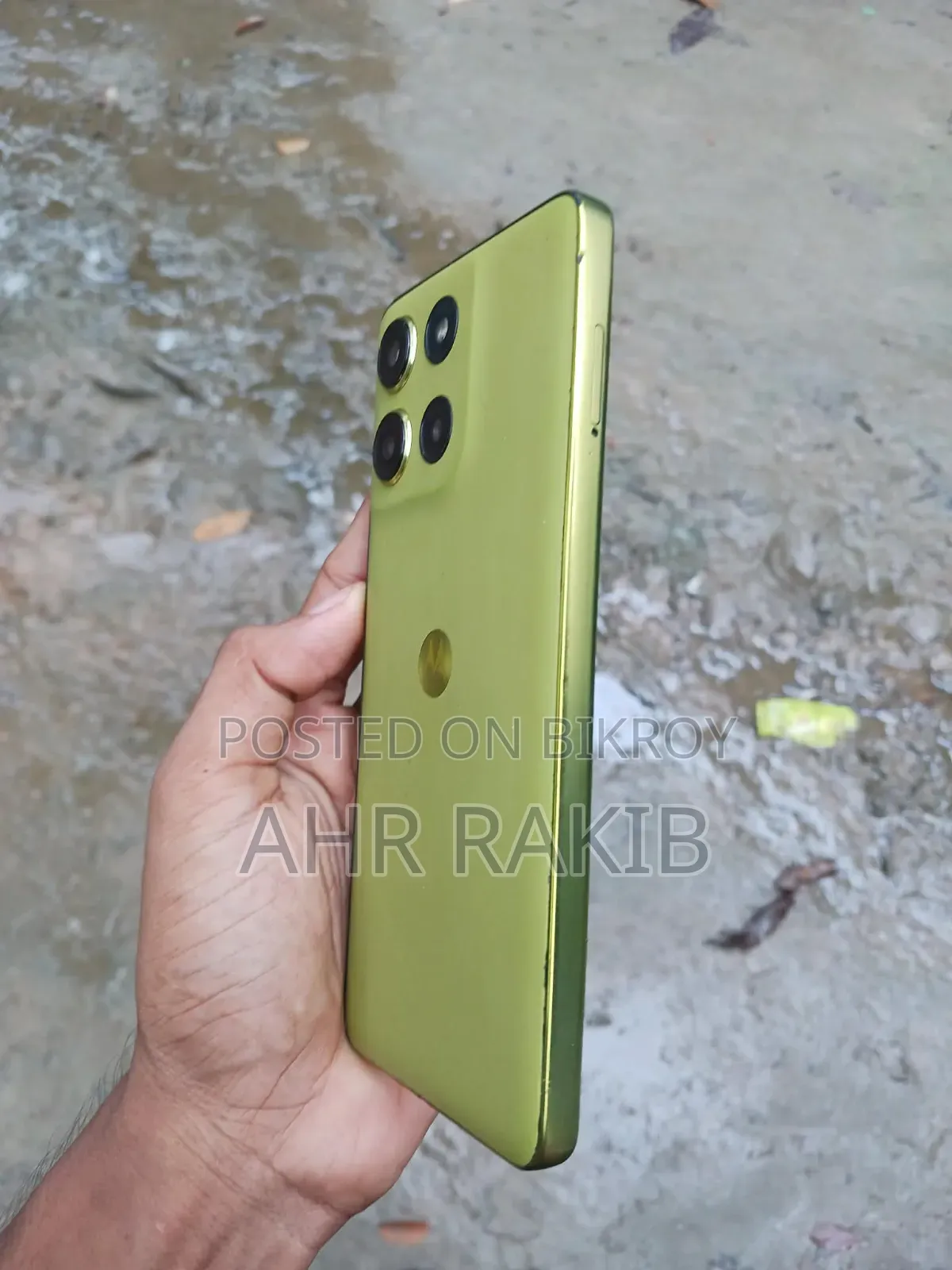 মটোরোলা মোটো জি৮৬ পাওয়ার ৫জি ১২৮ জিবি গোল্ড
