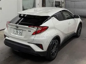 Toyota C-HR 2021 Pearl
