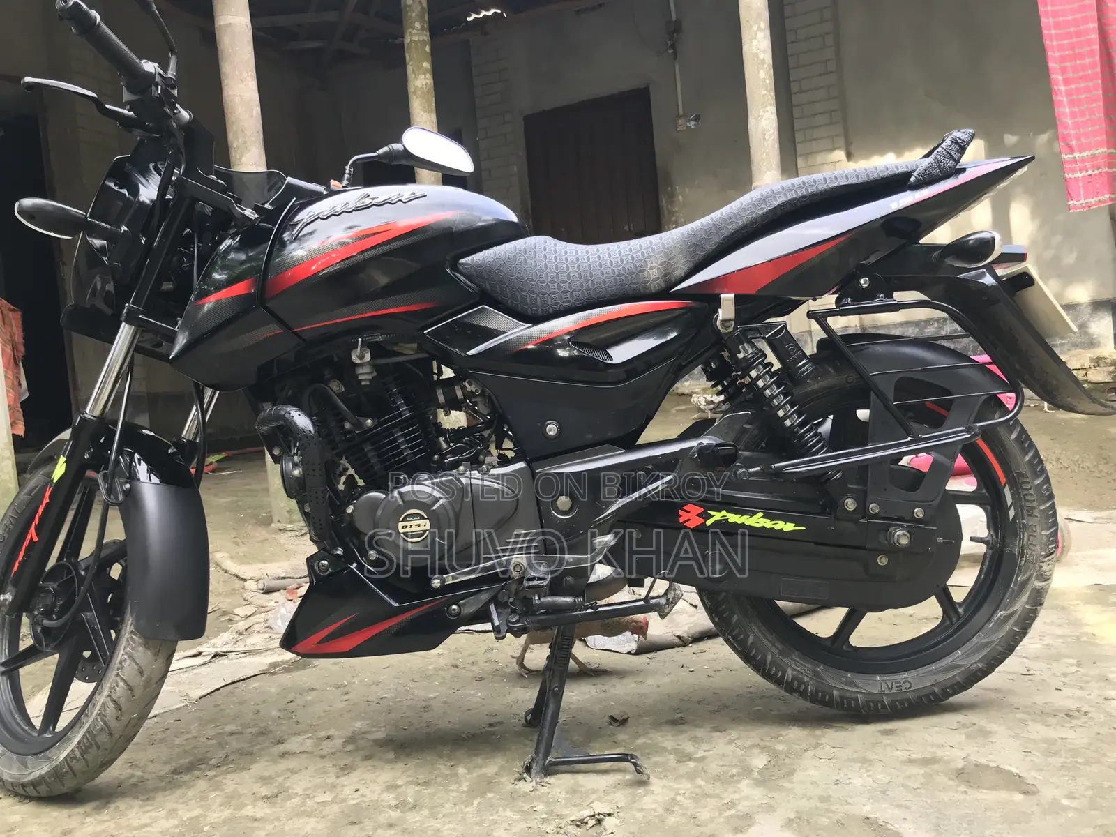 বাজাজ পালসার ১৫০ ২০২১ কালো