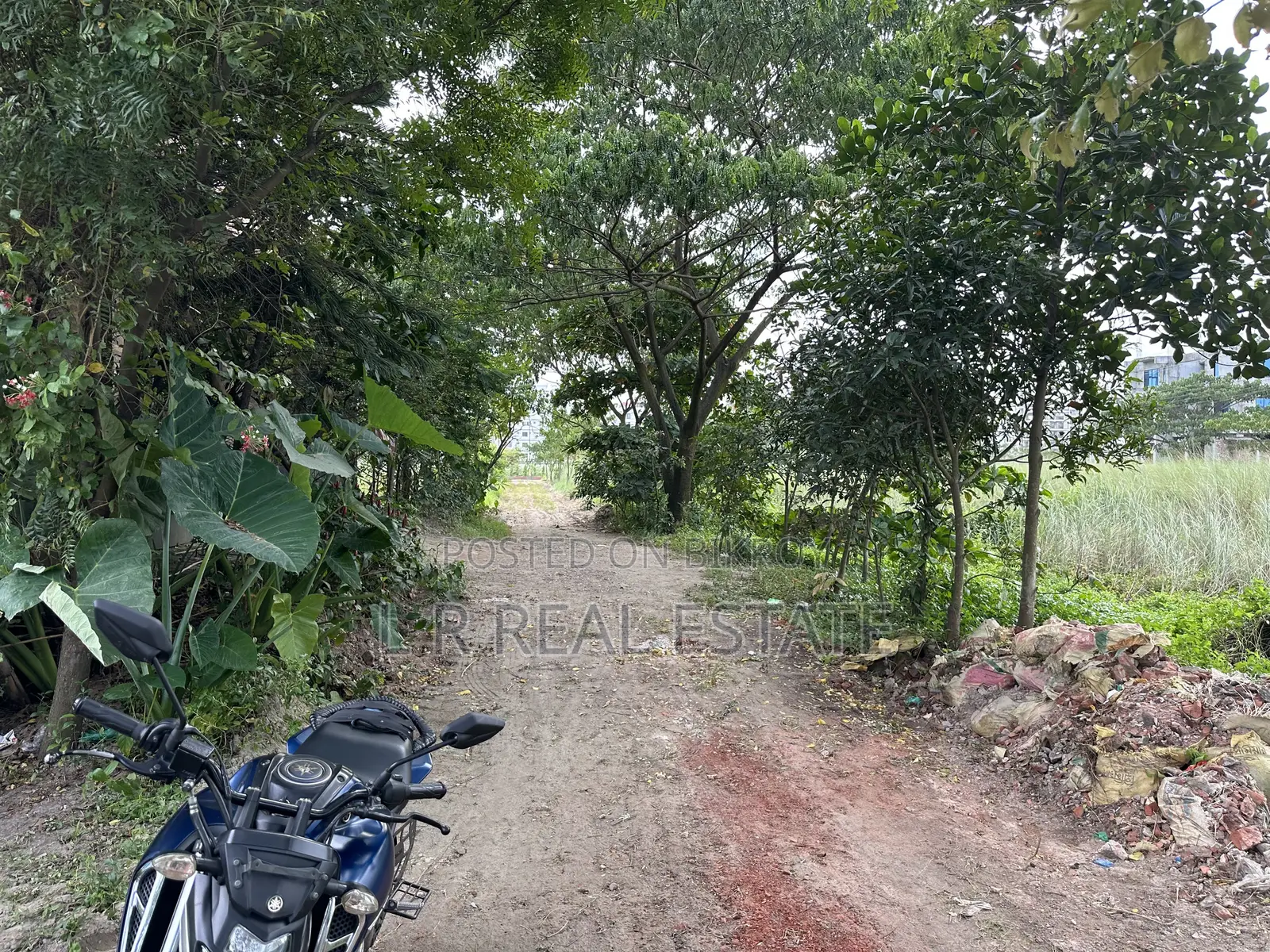৪ কাটা, এন ব্লক, ১ম অংশ, দক্ষিণমুখী, প্লট বিক্রি বসুন্ধরা