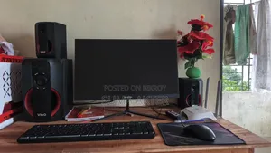 Desktop Computer MSI model 8GB AMD Ryzen 5 SSD 256GB