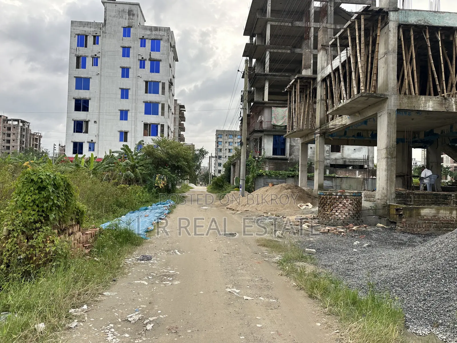 এম-ব্লক, ৩ কাঠা, দক্ষিণমুখী, প্লট বিক্রি, বসুন্ধরা