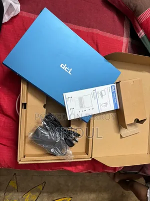 New Laptop 8GB Intel Core i3 SSD 512GB