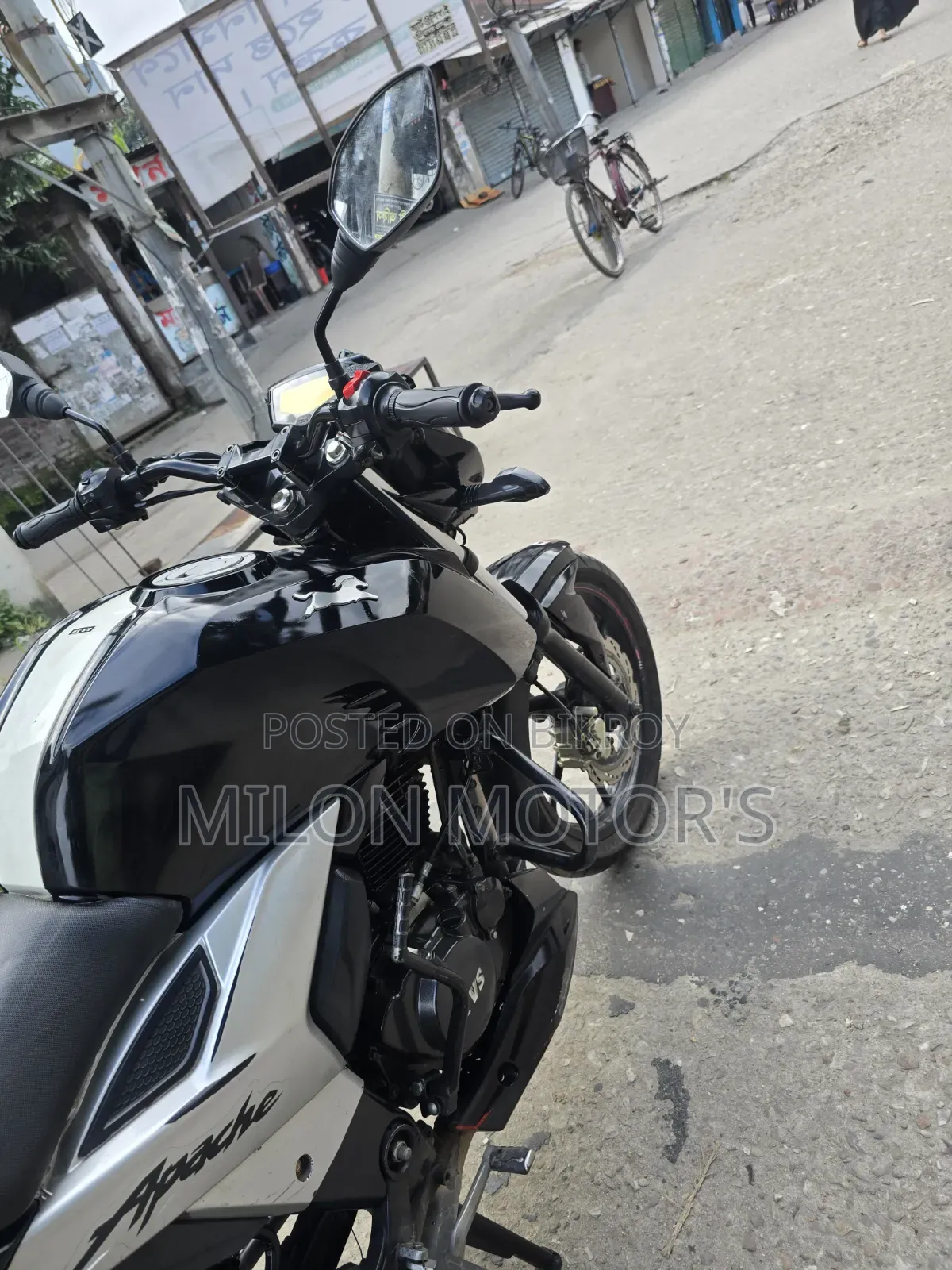 TVS Apache RTR 160 4V 2020 Black