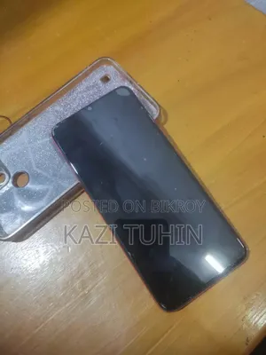 রিয়েলমি সি১২ ৩২ জিবি লাল