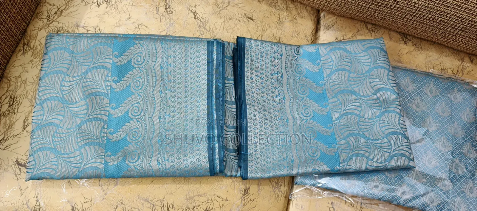 কাতান শাড়ি
