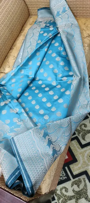 কাতান শাড়ি