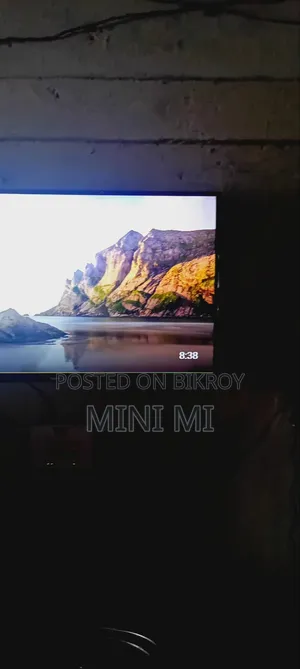 টিভি বিক্রি করবো আর্জেন্ট টাকা দরকার তাই ডিসপ্লে তে হালকা দাগ পড়ছে