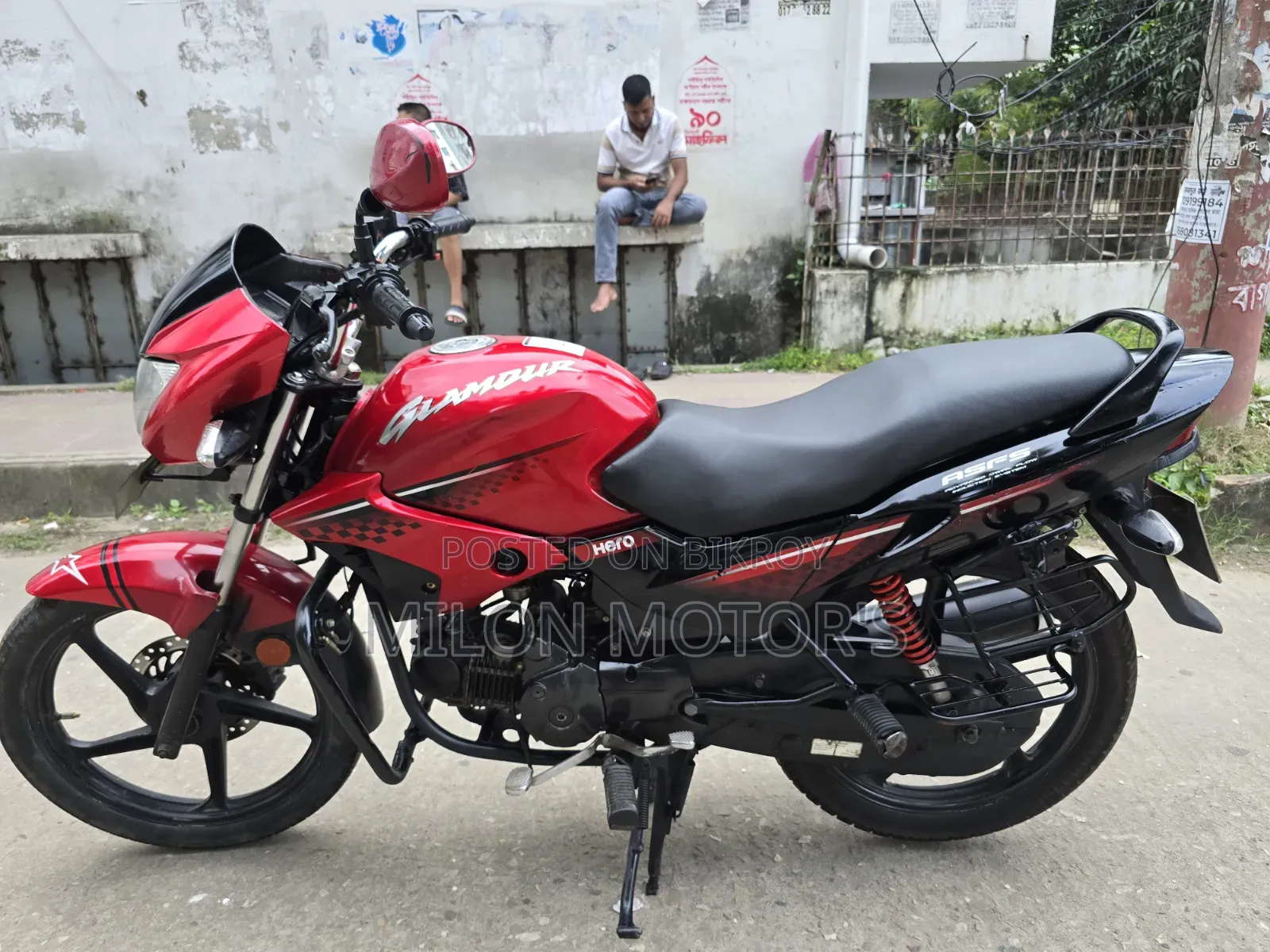 Hero Glamour 2018 Red