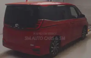 Toyota Noah 2022 Red